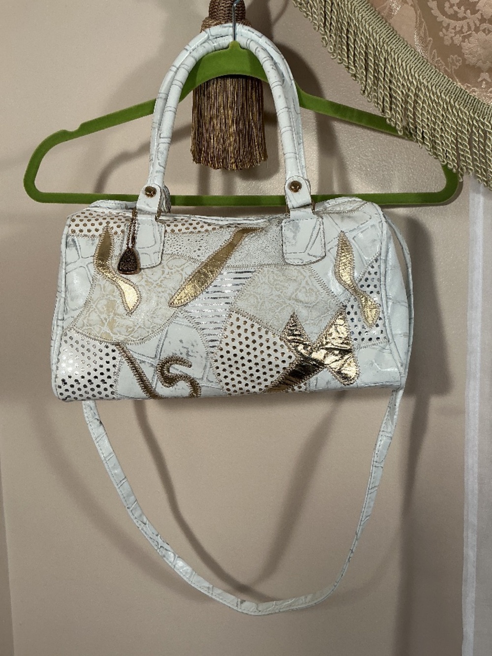 NWT Cross body white leather handbag golden patchwork removable strap made in US